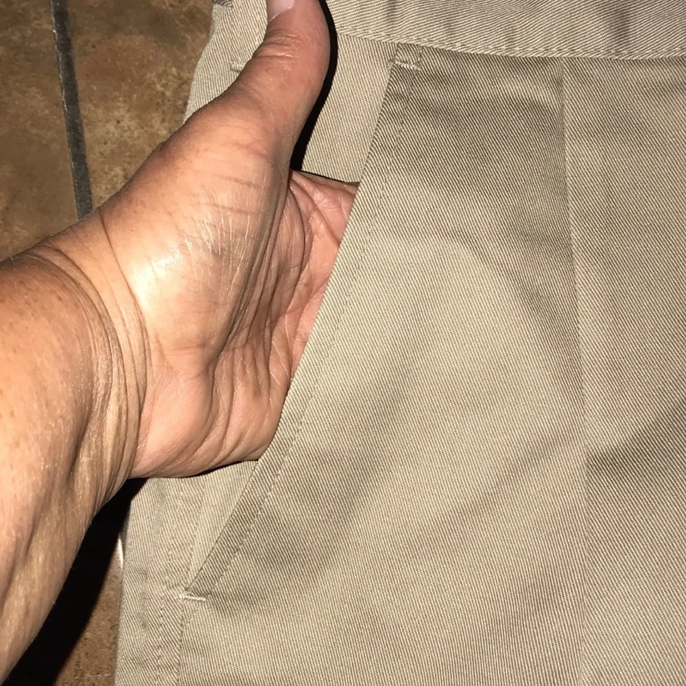 NWT Men’s Crossbow Khakis